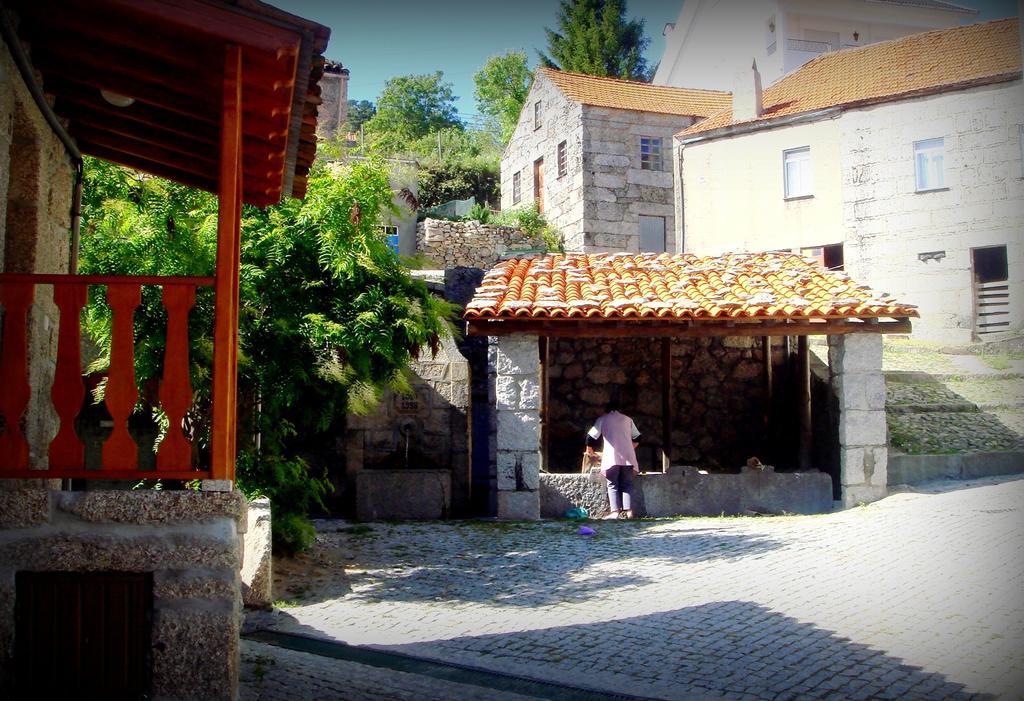 Casas Do Cruzeiro * Sabugueiro (Guarda)